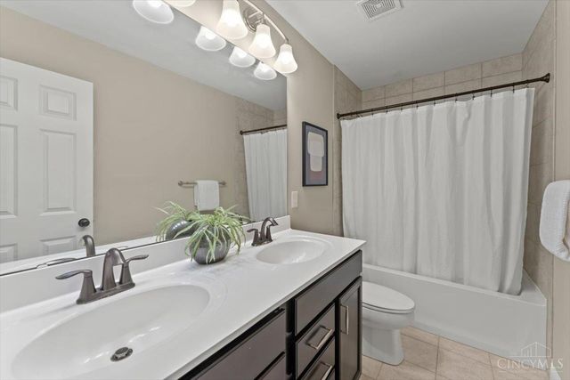 3645 Silver Queen Court, Lebanon, OH 45036