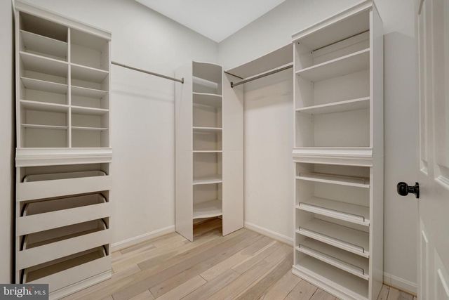 1108 BELLVIEW RD, Mclean, VA 22102