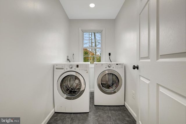 1108 BELLVIEW RD, Mclean, VA 22102