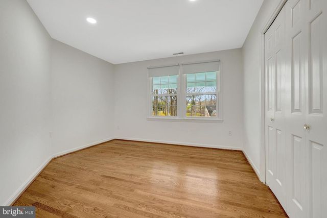 1108 BELLVIEW RD, Mclean, VA 22102