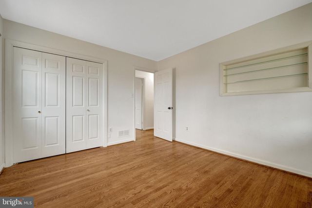 1108 BELLVIEW RD, Mclean, VA 22102