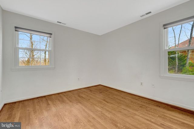 1108 BELLVIEW RD, Mclean, VA 22102