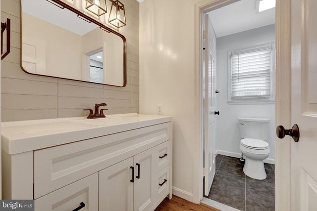 1108 BELLVIEW RD, Mclean, VA 22102