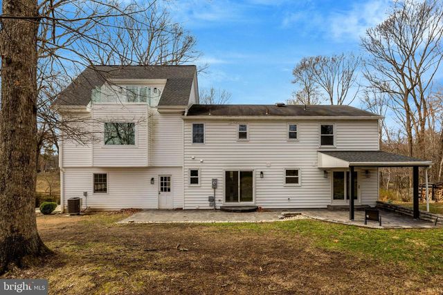 1108 BELLVIEW RD, Mclean, VA 22102