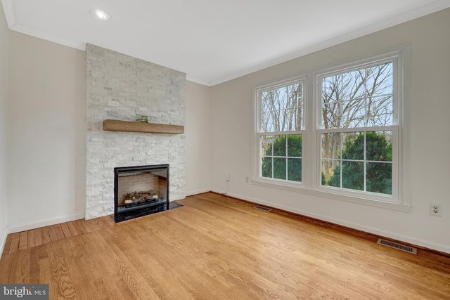 1108 BELLVIEW RD, Mclean, VA 22102