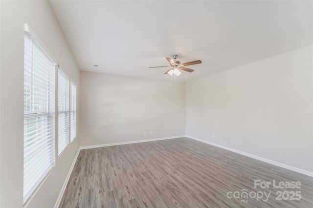 11123 SilverGlen Lane, Charlotte, NC 28262