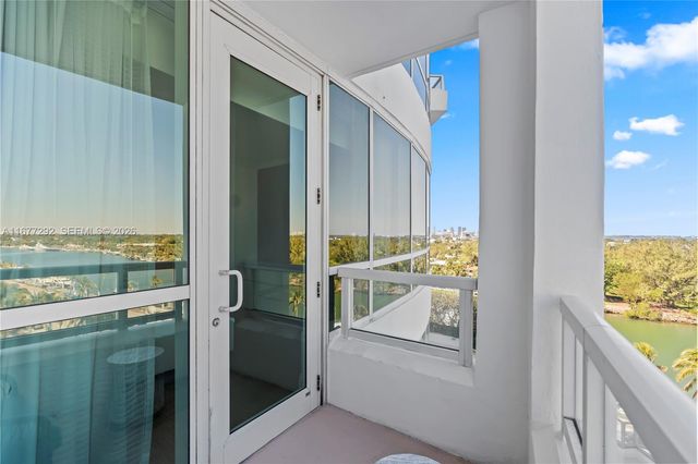 4401 Collins Ave 915, Miami Beach, FL 33140