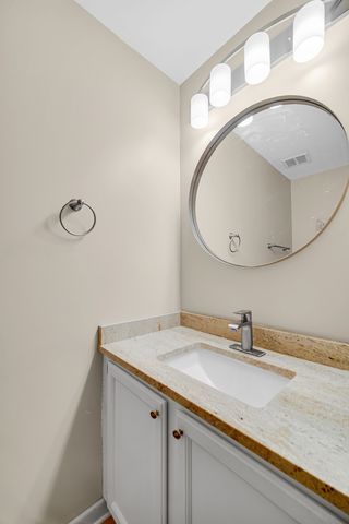1264 Reading Court, Wheaton, IL 60189