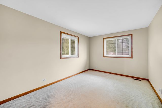 1264 Reading Court, Wheaton, IL 60189
