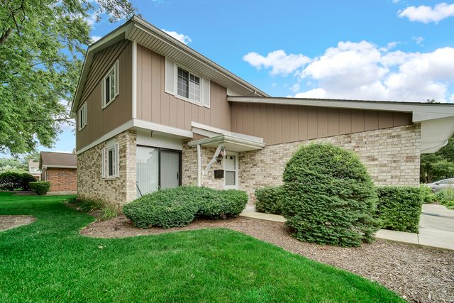 1264 Reading Court, Wheaton, IL 60189