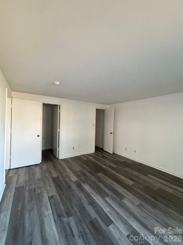 9409 Old Concord Road, Charlotte, NC 28213