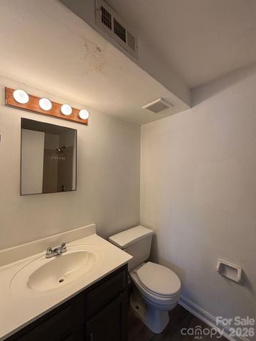 9409 Old Concord Road, Charlotte, NC 28213