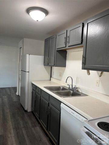 9409 Old Concord Road, Charlotte, NC 28213