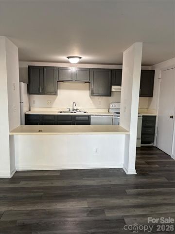 9409 Old Concord Road, Charlotte, NC 28213