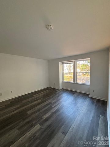 9409 Old Concord Road, Charlotte, NC 28213