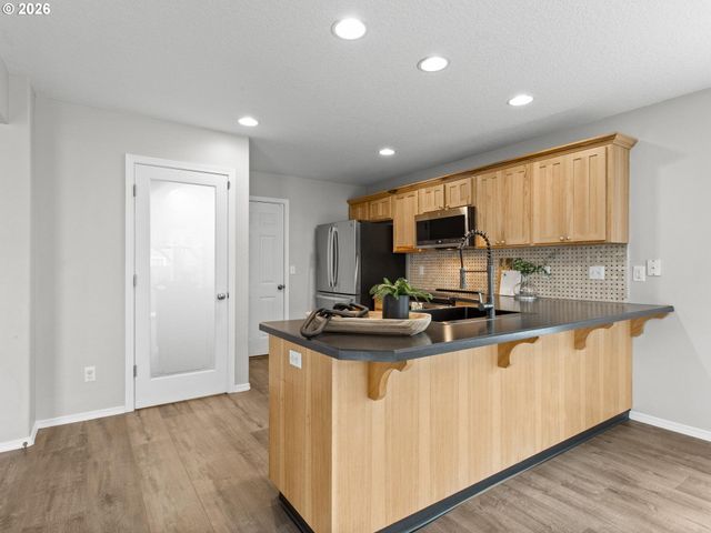 4103 Ne 165TH Pl, Vancouver, WA 98682