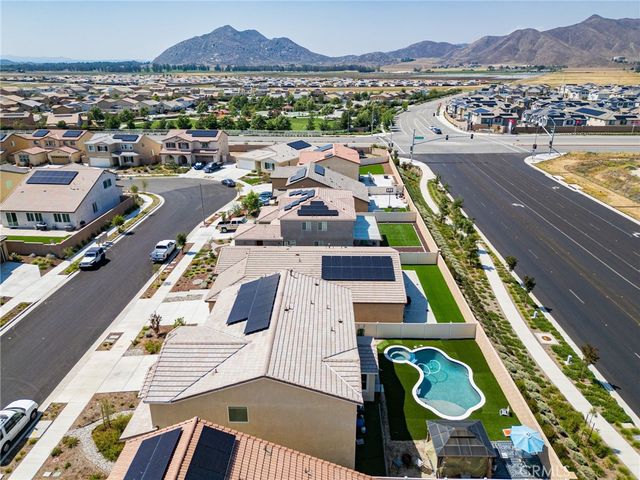 29550 Woodcreek Trail, Winchester, CA 92596