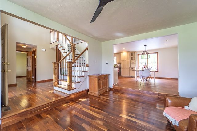 35 Thunder Ridge Drive, Rush, NY 14543