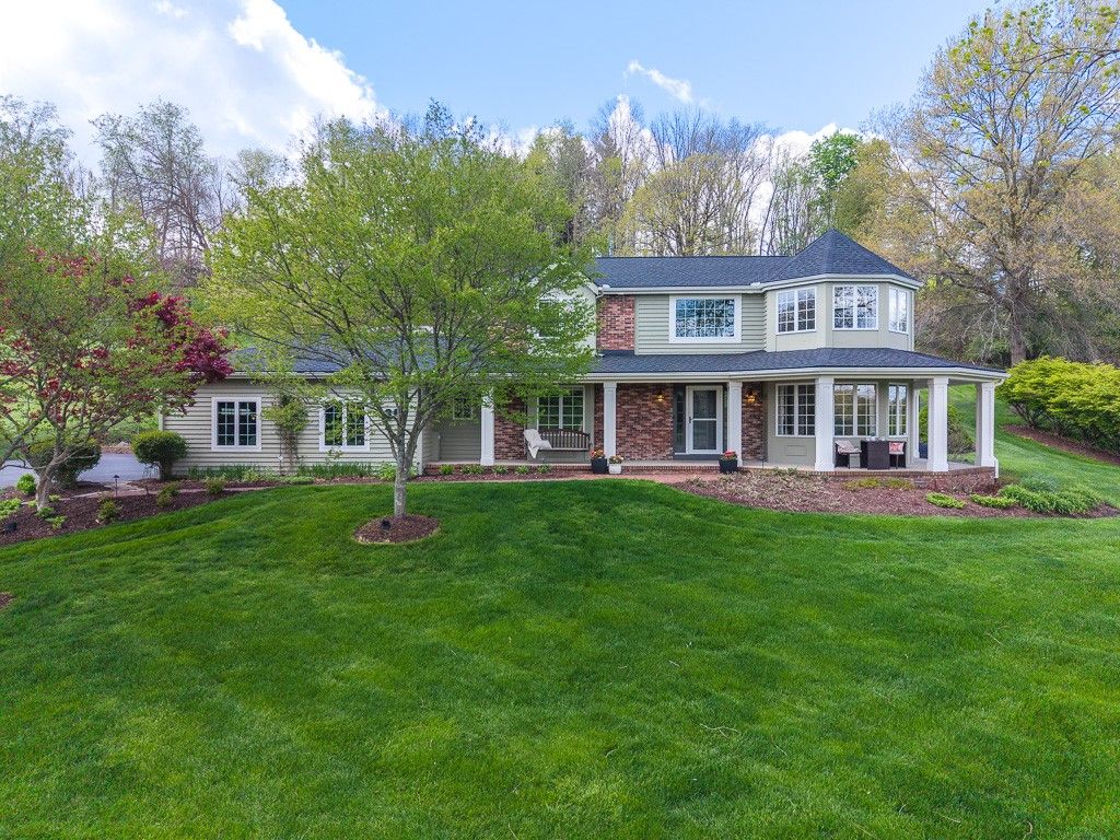 35 Thunder Ridge Drive, Rush, NY 14543