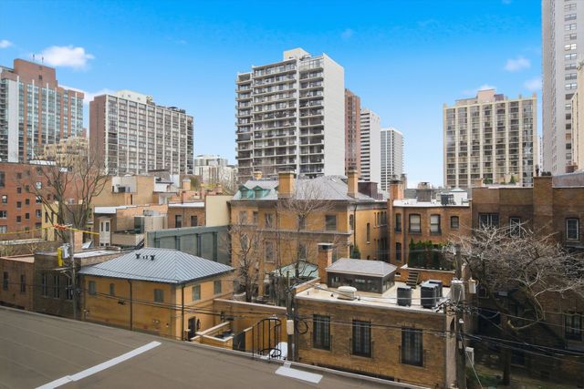 1440 N Lake Shore Drive 5F, Chicago, IL 60610