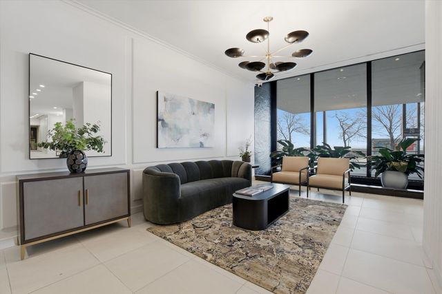 1440 N Lake Shore Drive 5F, Chicago, IL 60610