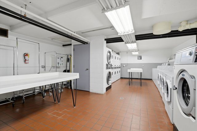 1440 N Lake Shore Drive 5F, Chicago, IL 60610