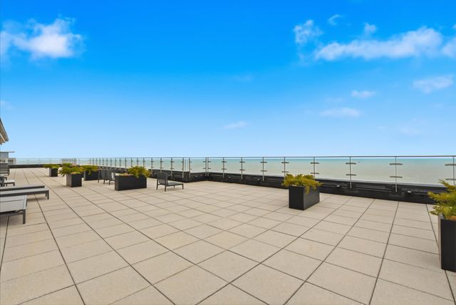 1440 N Lake Shore Drive 5F, Chicago, IL 60610