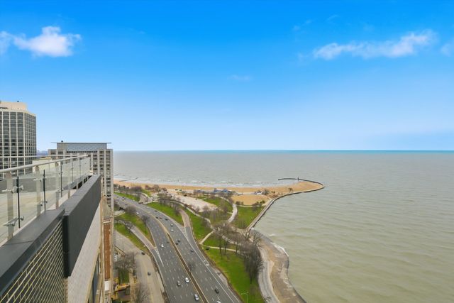 1440 N Lake Shore Drive 5F, Chicago, IL 60610