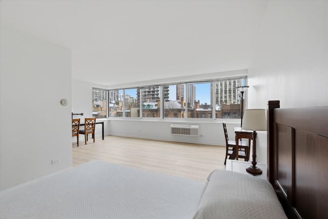 1440 N Lake Shore Drive 5F, Chicago, IL 60610