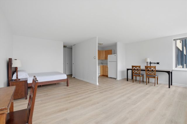 1440 N Lake Shore Drive 5F, Chicago, IL 60610