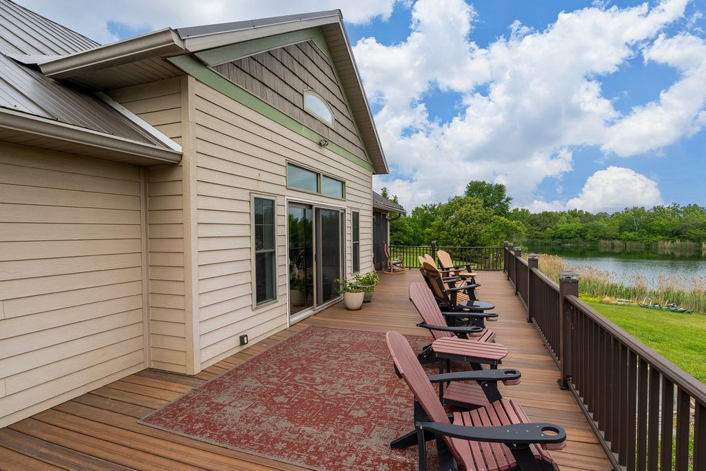 Image 31 of property listing at 3351 N McGeesville Road, Carbondale, IL 62902