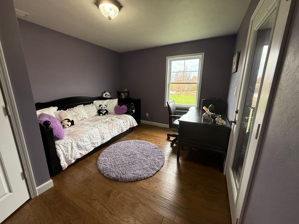 Image 58 of property listing at 3351 N McGeesville Road, Carbondale, IL 62902