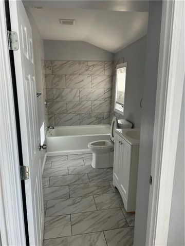 2023 Montgall Avenue, Kansas City, MO 64127