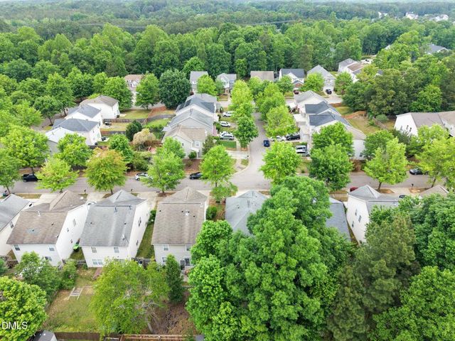 152 Trayesan Drive, Holly Springs, NC 27540