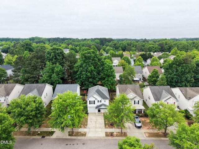 152 Trayesan Drive, Holly Springs, NC 27540