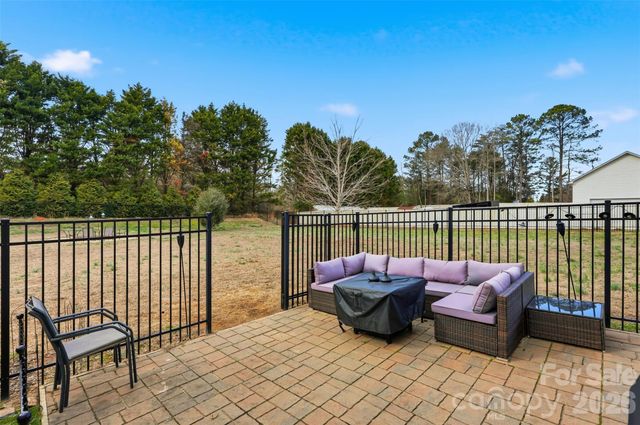 310 Little Daisy Lane, York, SC 29745