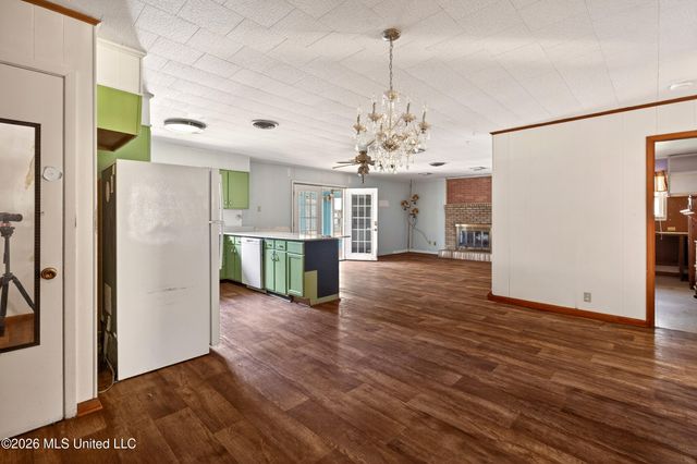 55 Koch Road, Picayune, MS 39466