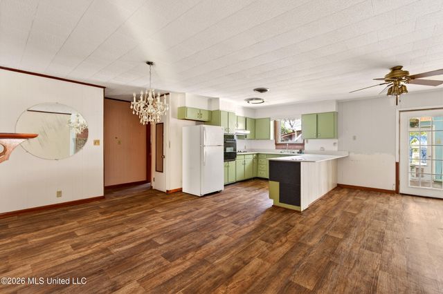 55 Koch Road, Picayune, MS 39466