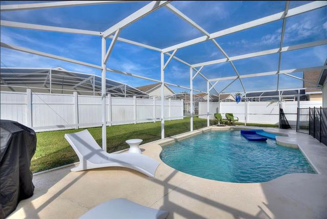 431 LOCKBREEZE DRIVE, Davenport, FL 33897