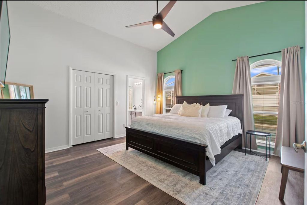 Image 12 of property listing at 431 LOCKBREEZE DRIVE, Davenport, FL 33897