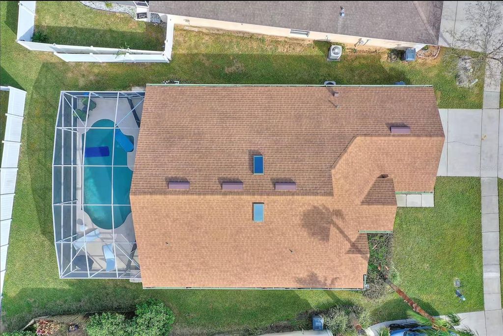 Image 29 of property listing at 431 LOCKBREEZE DRIVE, Davenport, FL 33897