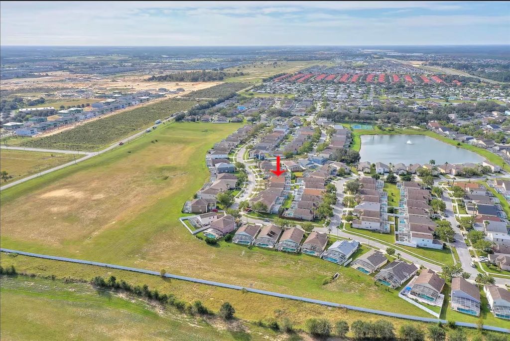 Image 32 of property listing at 431 LOCKBREEZE DRIVE, Davenport, FL 33897