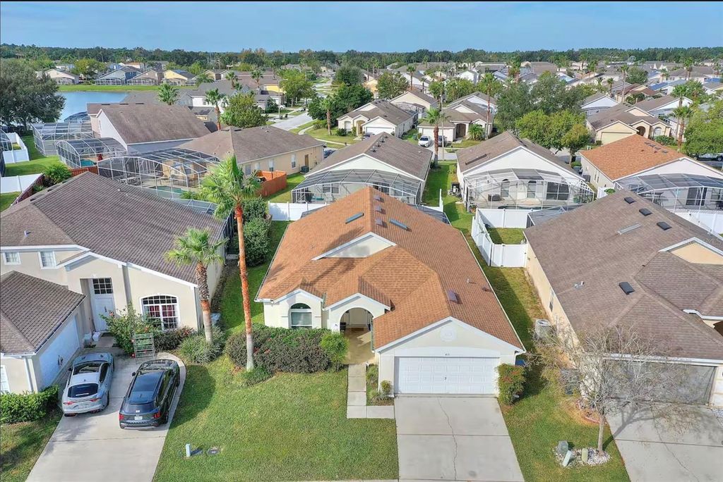 Image 37 of property listing at 431 LOCKBREEZE DRIVE, Davenport, FL 33897