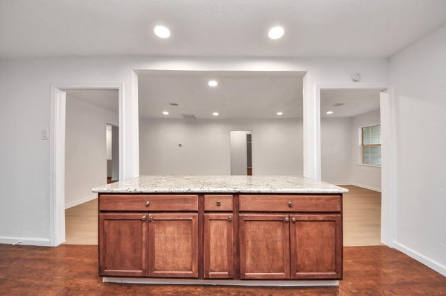 5521 Southlea Street, Houston, TX 77033