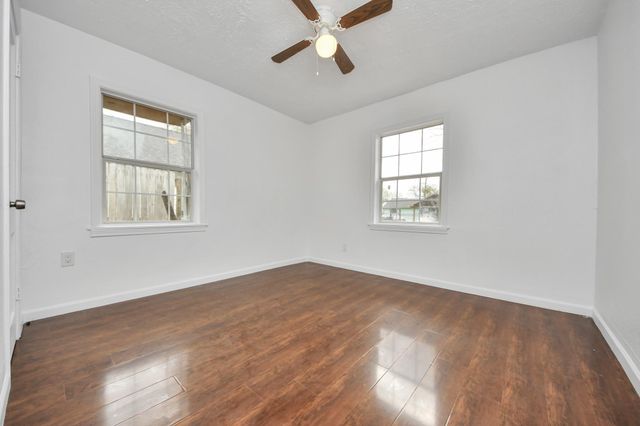 5521 Southlea Street, Houston, TX 77033