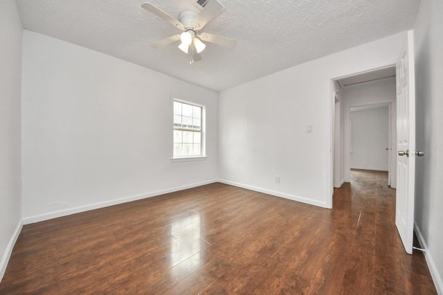 5521 Southlea Street, Houston, TX 77033