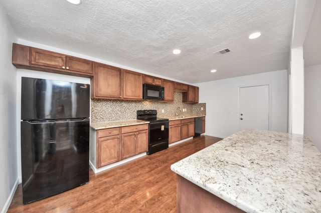 5521 Southlea Street, Houston, TX 77033