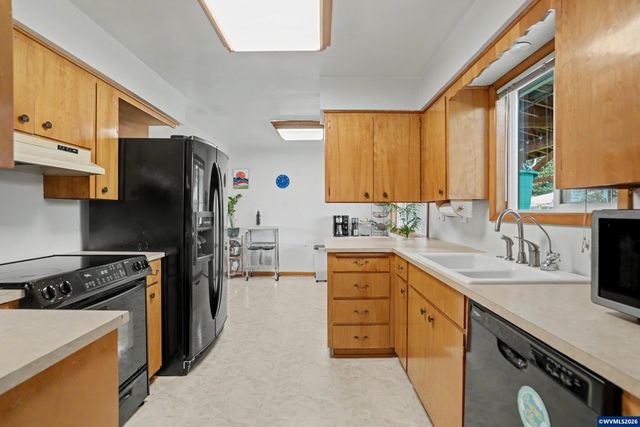 4166 Cranston St SE, Salem, OR 97317