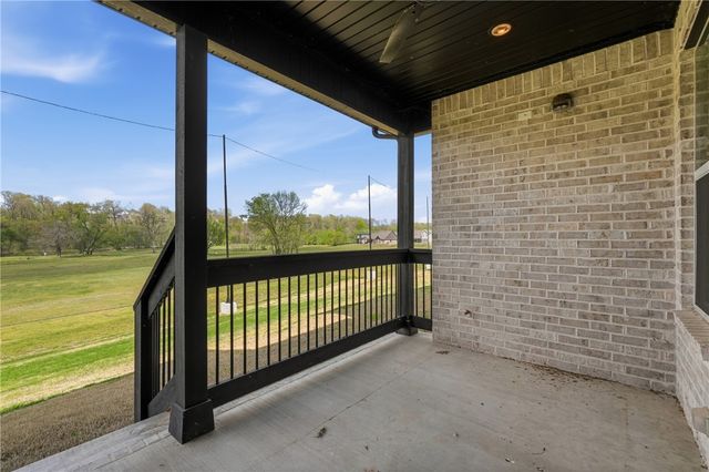 1124 Bunker Drive, Pea Ridge, AR 72751