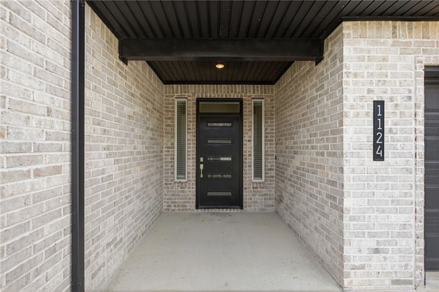 1124 Bunker Drive, Pea Ridge, AR 72751